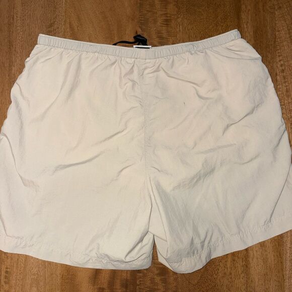 Nike North Face 3 Athletic Shorts Bundle Womens Medium Black Gray Tan - Picture 9 of 12